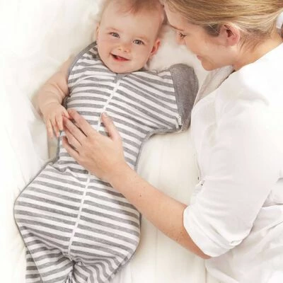 Love to Dream Couverture pour bébés Swaddle UP 50/50 L Gris – Image 4