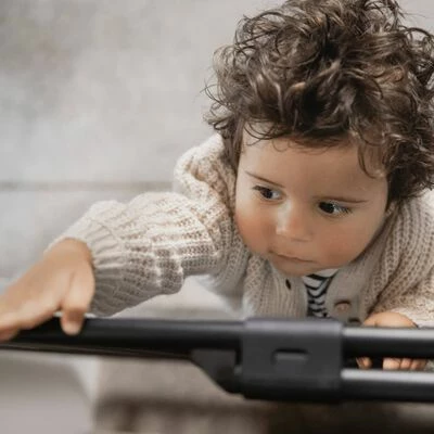 A3 Baby & Kids Barrière de sécurité SafeDoor Noir 75,5-116 cm – Image 4